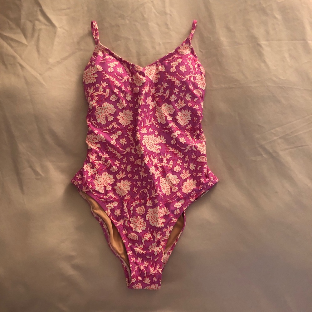 J. Crew swims